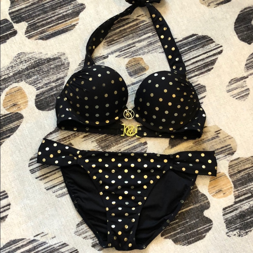 Victoria’s Secret Miracle Push-up Bikini